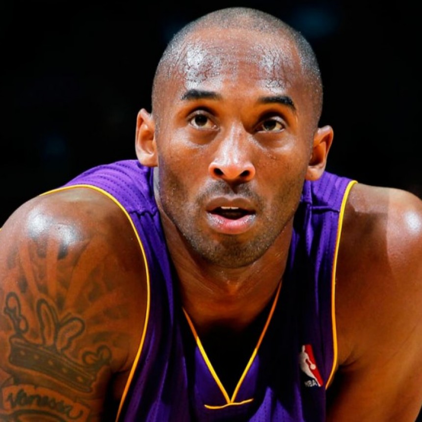 LA ESTRELLA DE LA NBA KOBE BRYANT MURIÓ EN ACCIDENTE EN HELICÓPTERO
