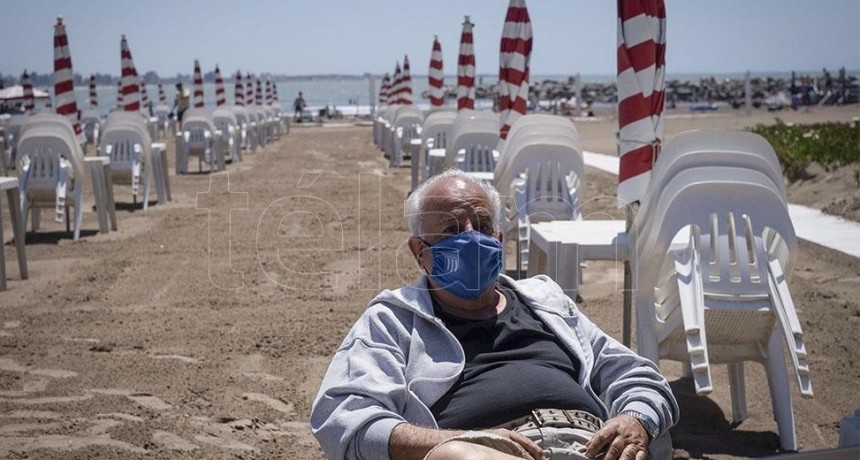 EL GOBERNADOR JUNTO A LOS JEFES COMUNALES DEFINIRÁN MEDIDAS PARA EVITAR UN REBROTE DE CASOS POR COVID-19.  