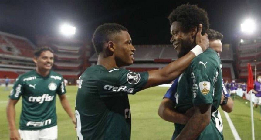 PALMEIRAS LE DIO UNA PALIZA A RIVER QUE CAYÓ 3 A 0 COMO LOCAL