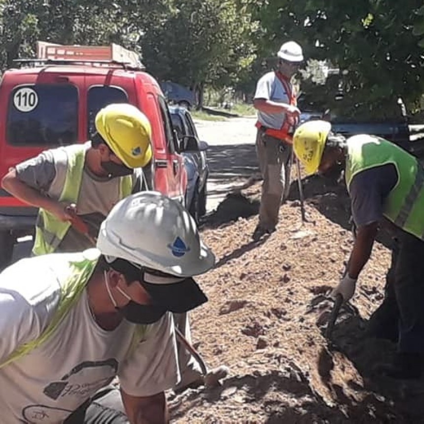 LA MUNICIPALIDAD DE 25 DE MAY0 COMENZÓ LA EXTENSIÓN DE CLOACAS