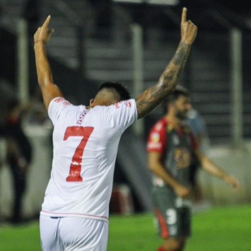 HURACÁN LAS HERAS DIO LA SORPRESA Y ELIMINÓ A ARSENAL DE LA COPA ARGENTINA