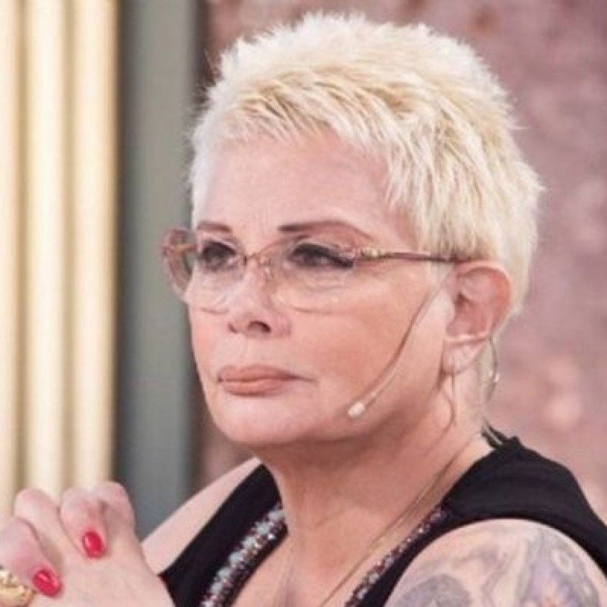 CARMEN BARBIERI FUE INDUCIDA A UN COMA FARMACOLÓGICO TRAS AGRAVARSE SU CUADRO RESPIRATORIO