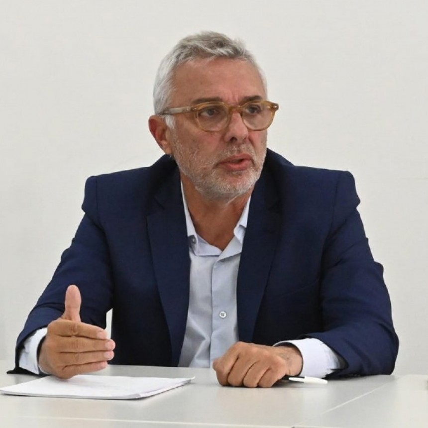 JULIO ZAMORA: 