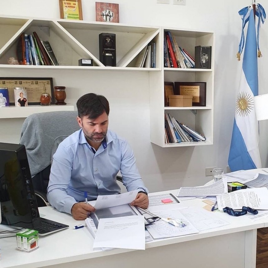 EL GOBIERNO PUSO EN FUNCIONES AGENCIA PARA REGULAR EL CANNABIS MEDICINAL Y NOMBRÓ A UN INTENDENTE AL FRENTE
