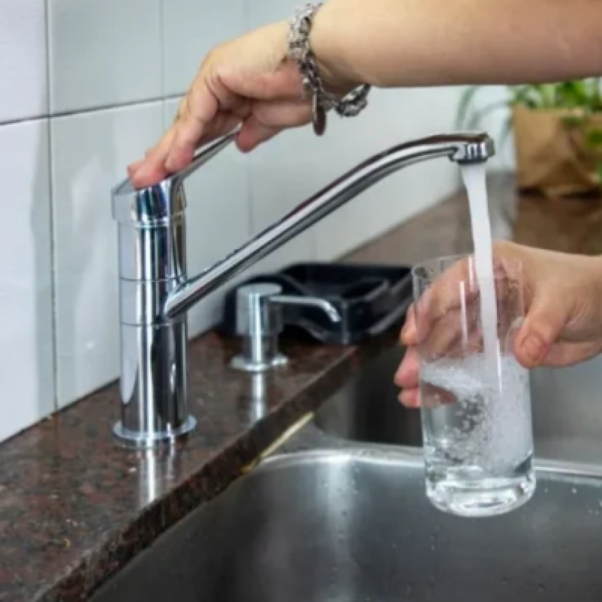 SE VIENE UNA OLA DE CALOR EN BAHÍA BLANCA Y ABSA PIDIÓ “RESTRINGIR EL USO DE AGUA POTABLE”