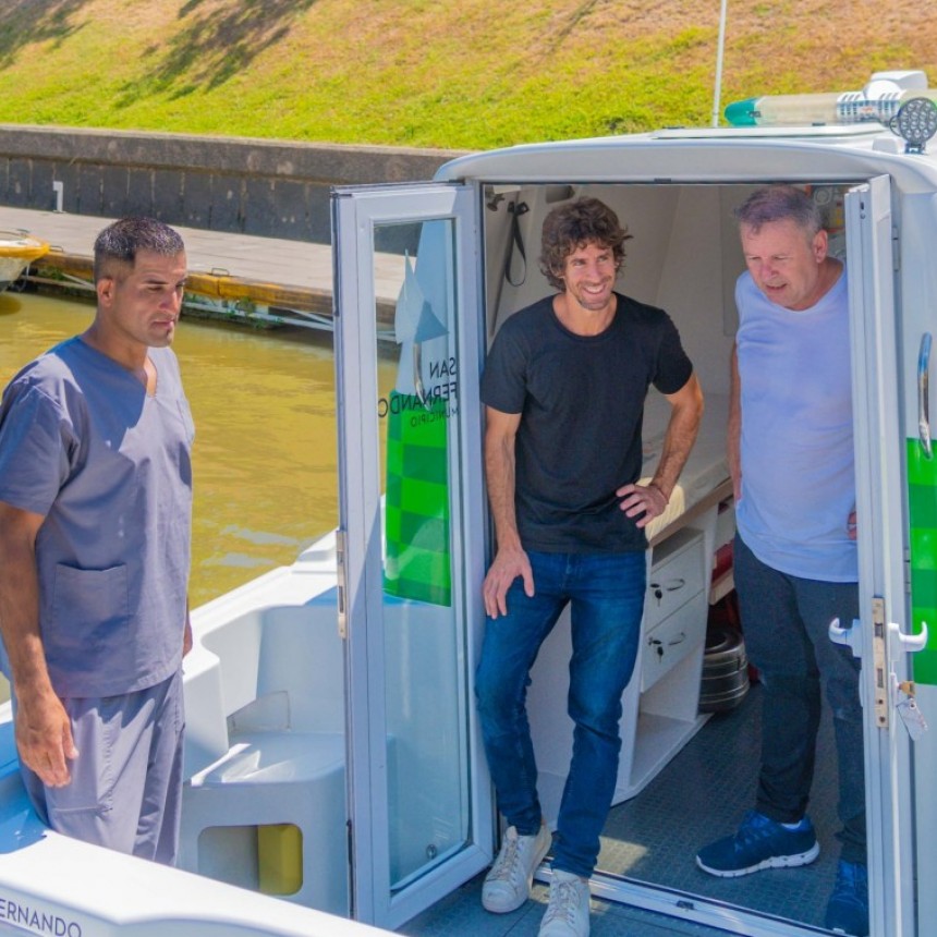 JUAN ANDREOTTI PRESENTÓ UNA LANCHA AMBULANCIA PARA REFORZAR LOS HOSPITALES DE ISLAS
