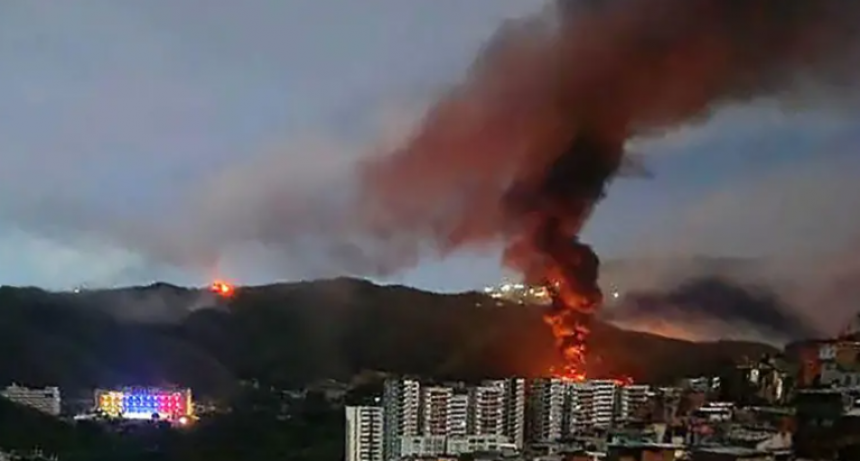 TRUMP DICE QUE EE.UU. HA DETENIDO AL PRESIDENTE NICOL&Aacute;S MADURO TRAS UN ATAQUE "A GRAN ESCALA" EN VENEZUELA