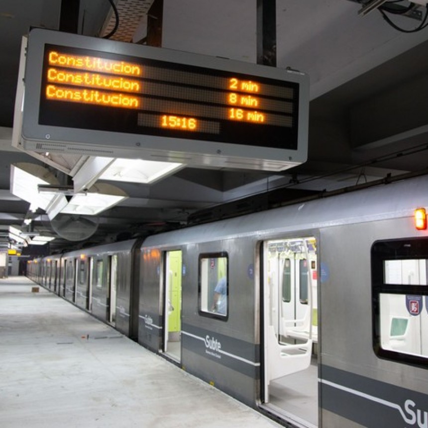 VOLVIÓ A OPERAR LA LÍNEA C DE SUBTES