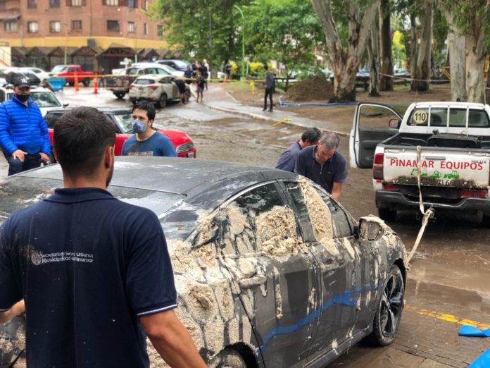 MARTÍN YEZA, TRAS EL TEMPORAL EN PINAMAR: “LE PEDIMOS A LA GENTE QUE NO SALGA”