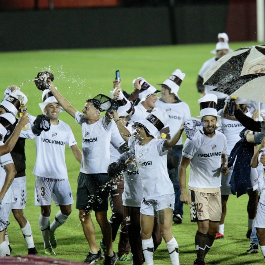 PLATENSE VOLVIÓ A PRIMERA