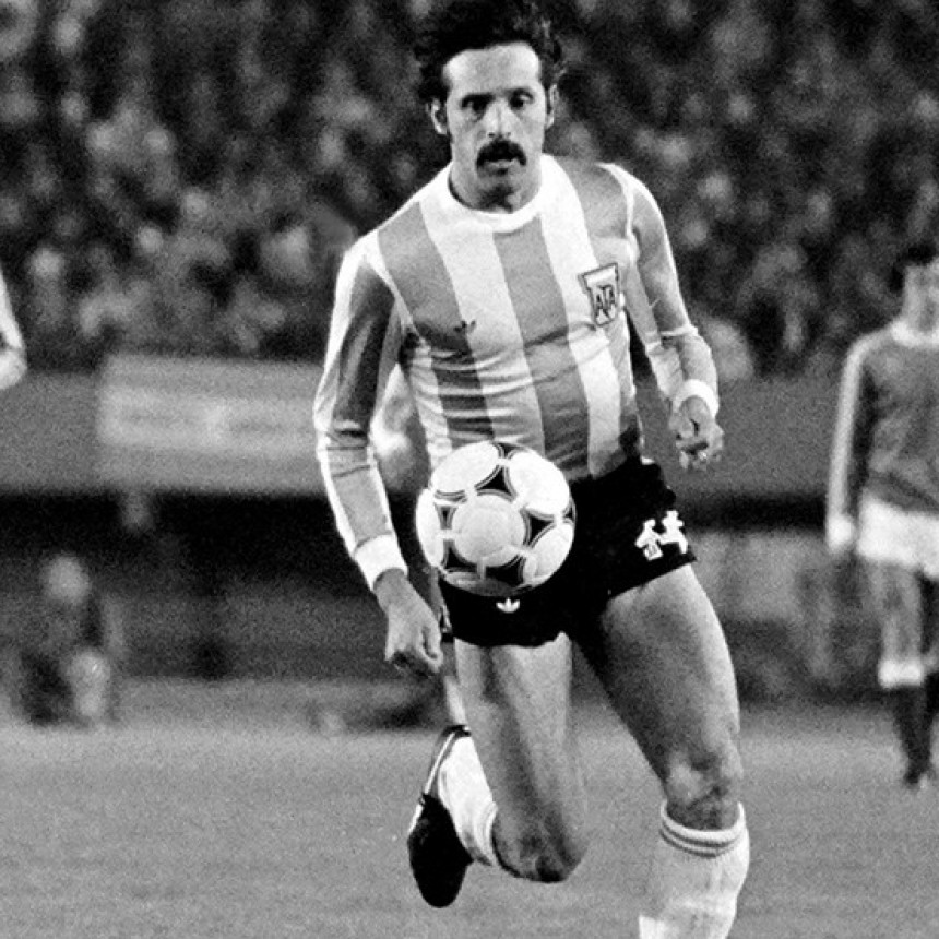   MURIÓ LEOPOLDO JACINTO LUQUE, UNA GLORIA DE LA SELECCIÓN ARGENTINA