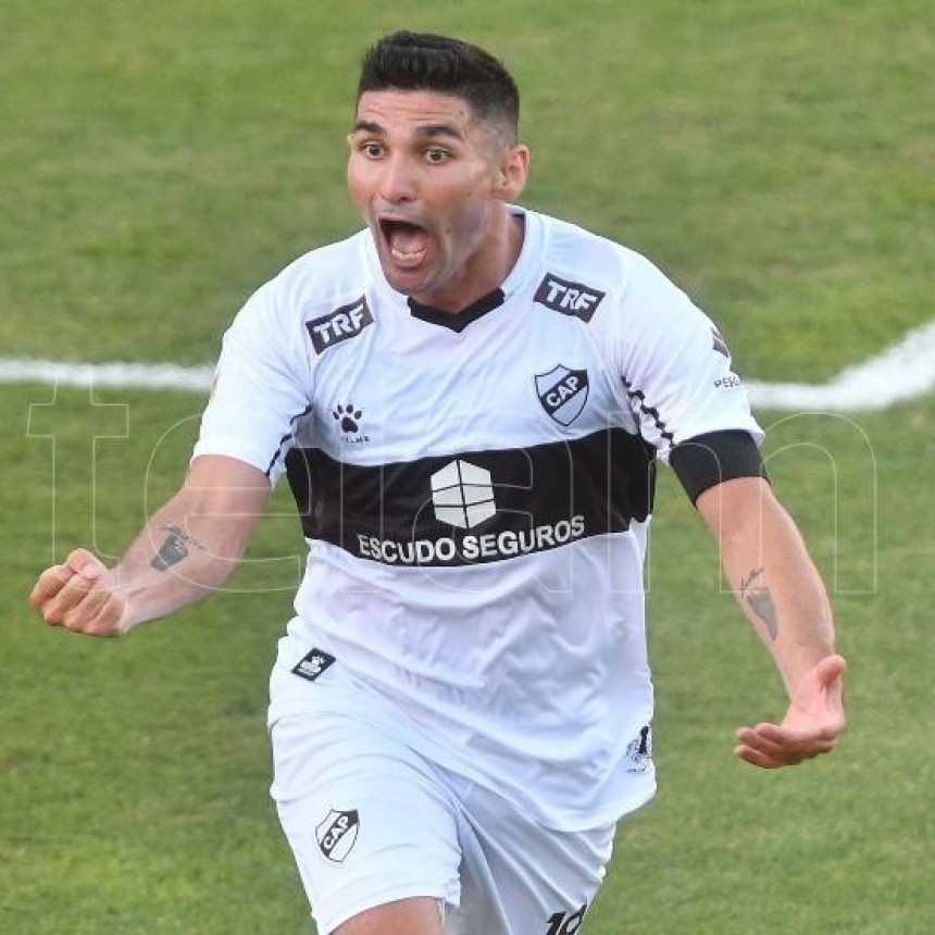 PLATENSE VOLVIÓ CON GLORIA A LA PRIMERA DIVISIÓN CON EL TRIUNFO ANTE ARGENTINOS