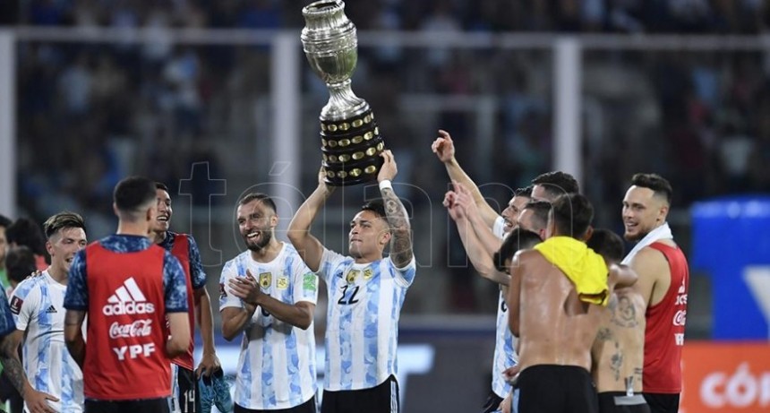 LAUTARO MARTÍNEZ: 
