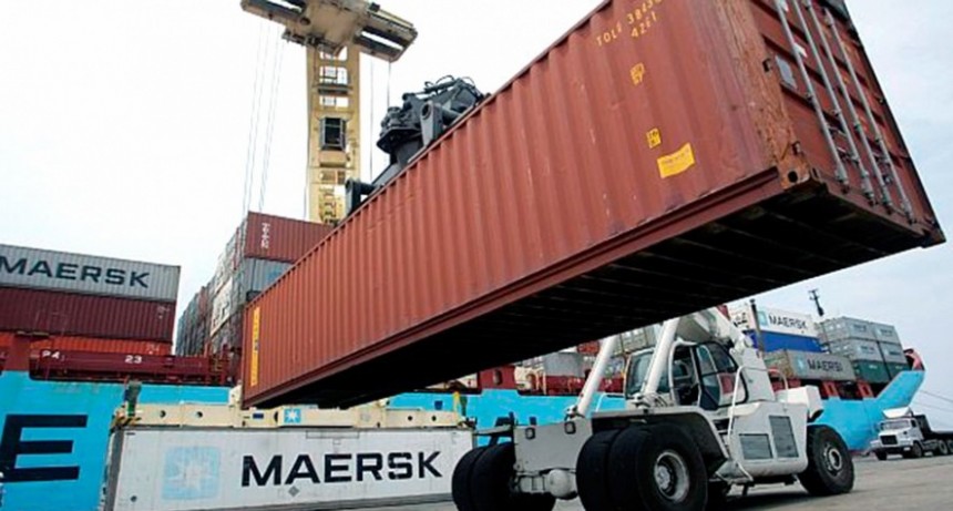UNA EMPRESA CORDOBESA CONCRETÓ SU PRIMERA EXPORTACIÓN DE COMPACTADORES DE RESIDUOS A EEUU