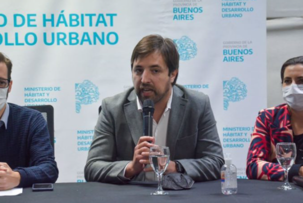KREPLAK ASEGURÓ QUE “NO HAY REGISTRO” DE MUJERES RUSAS QUE HAYAN VENIDO A PARIR A LA PROVINCIA