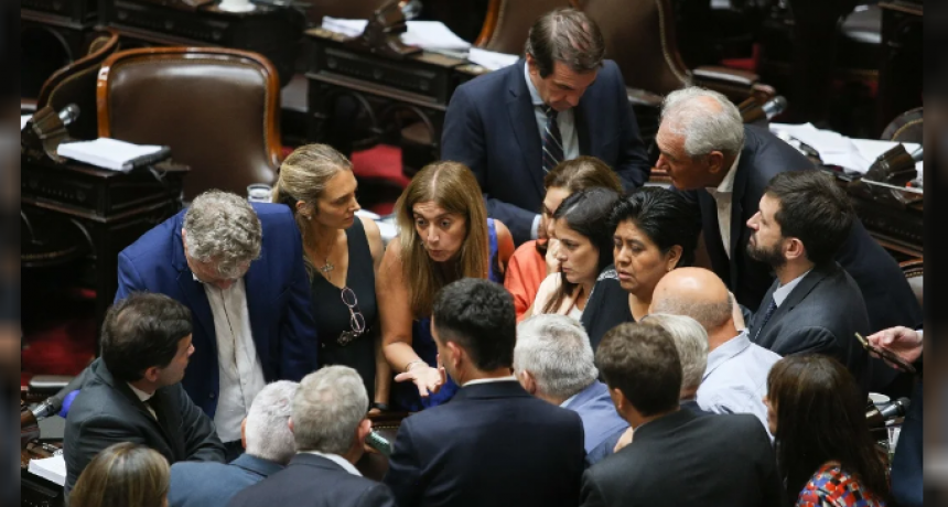 LA LEY ÓMNIBUS A FOJA CERO: SE CAYÓ EL DICTAMEN Y LA VOTACIÓN YA NO SIRVE