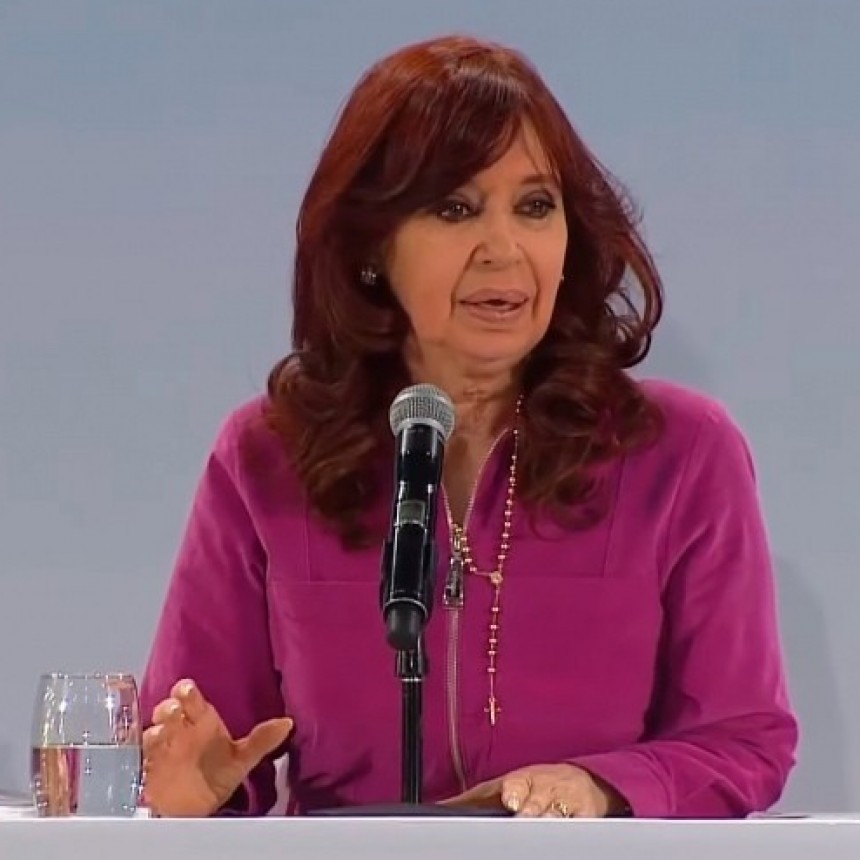CON UN CITA DE ALBERDI, CRISTINA KIRCHNER AFIRMÓ QUE MILEI NECESITARÁ 