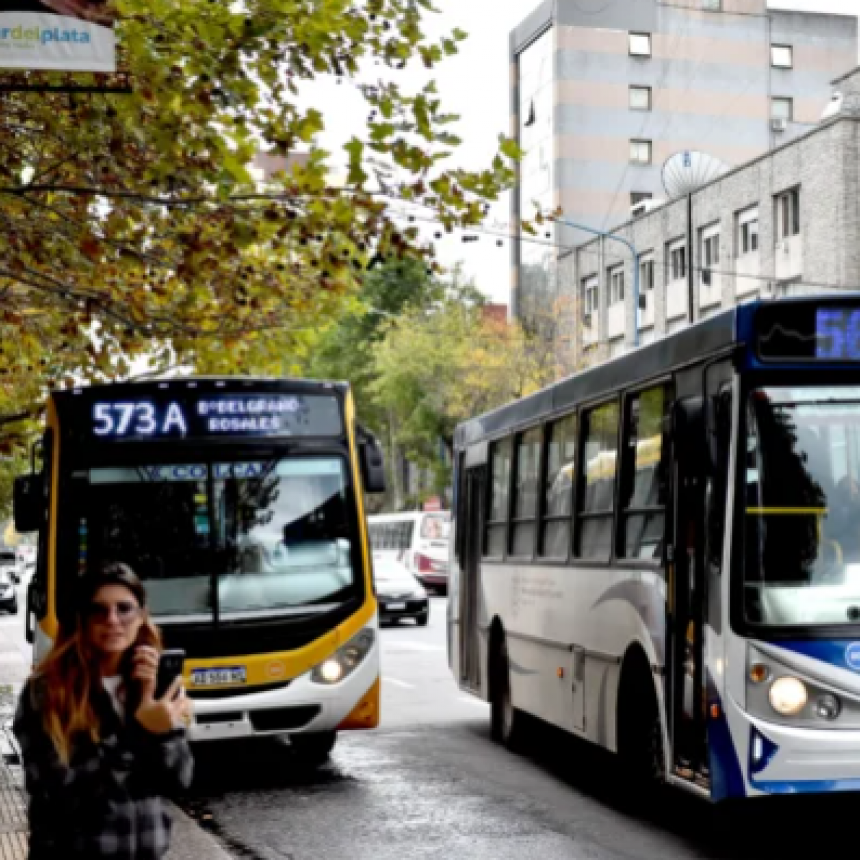 HUBO ACUERDO ENTRE PROVINCIA Y LAS EMPRESAS Y SE LEVANTÓ EL PARO DE COLECTIVOS