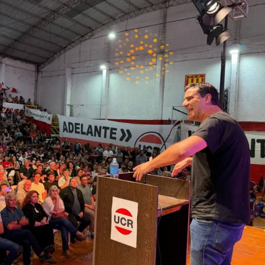 ABAD JUNT&Oacute; A SU TROPA EN MAR DEL PLATA Y PIDI&Oacute; "UNA UCR VALIENTE PARA COMPETIR POR LA PROVINCIA"