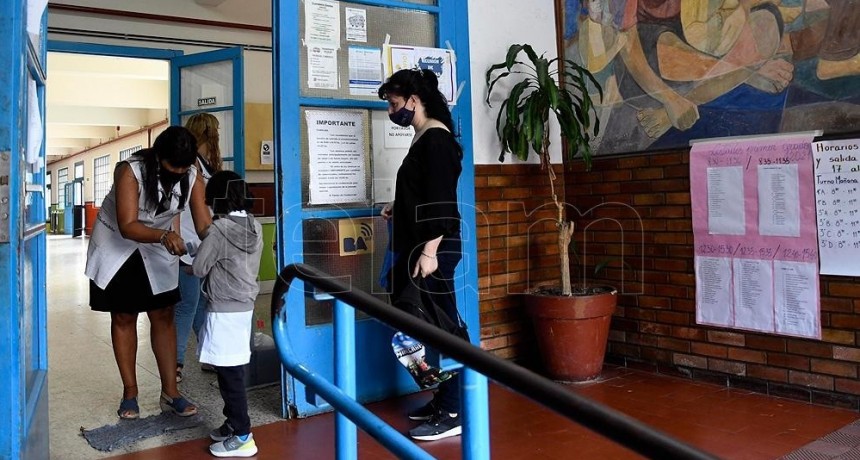 LOS GREMIOS DOCENTES ACEPTARON LA PROPUESTA SALARIAL DEL GOBIERNO DE KICILLOF