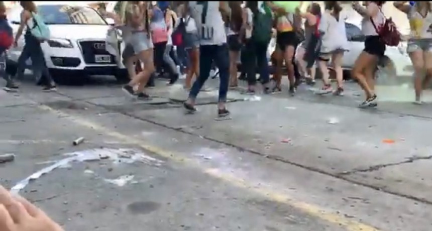 ATROPELLAN A UNA ESTUDIANTE QUE CELEBRABA EL ÚLTIMO PRIMER DÍA EN MAR DEL PLATA