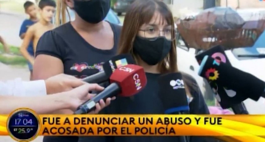 UNA JOVEN QUISO DENUNCIAR A SU NOVIO POR VIOLENCIA DE GÉNERO Y UN POLICÍA QUISO BESARLA Y LE DIO SU TELÉFONO PASA SALIR