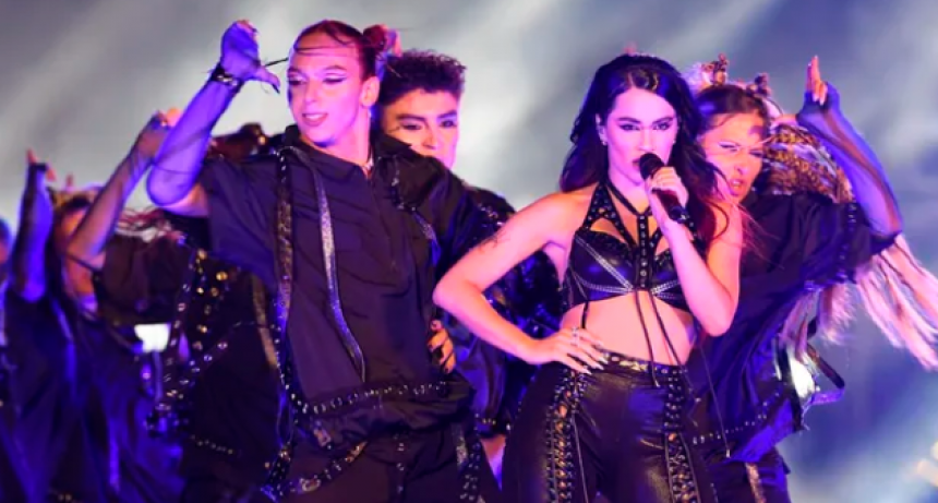 LALI SE CONSAGRA COMO FIGURA DEL POP TRAS AGOTAR ENTRADAS EN EL ESTADIO DE VÉLEZ