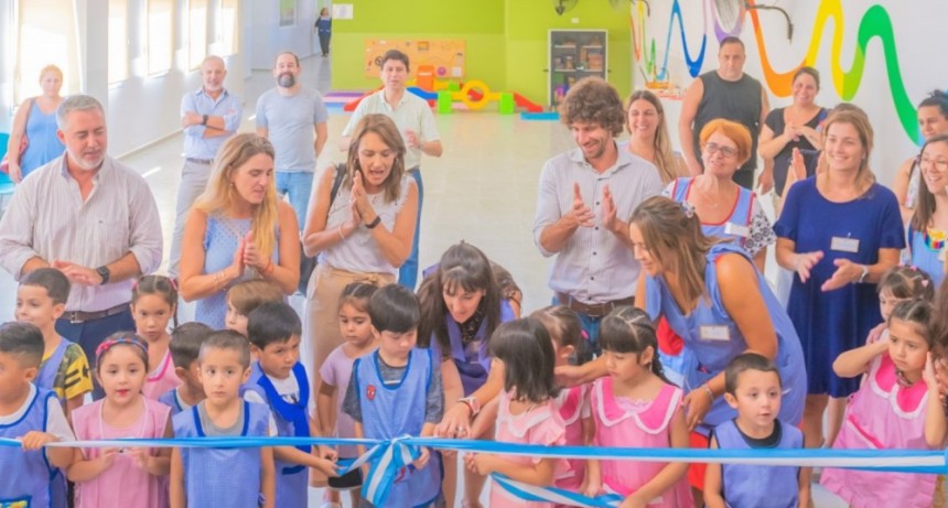 JUAN ANDREOTTI INAUGURÓ EL NUEVO JARDÍN N°926 