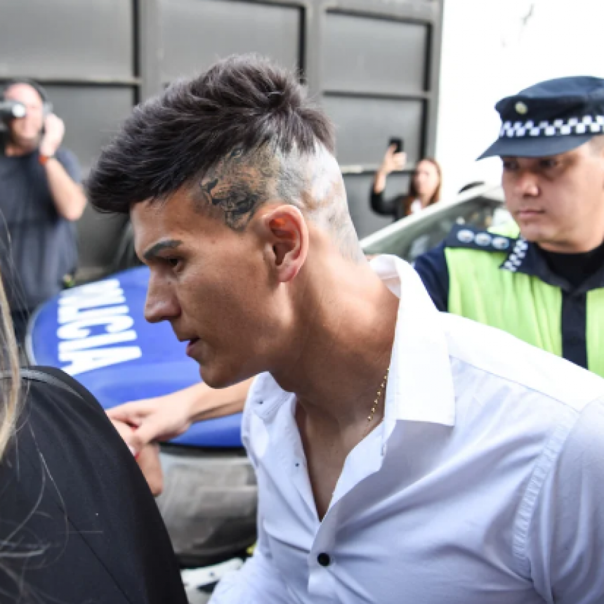 LOS FUTBOLISTAS DE VÉLEZ ACUSADOS DE ABUSO SEXUAL ESPERAN POR UNA AUDIENCIA CLAVE