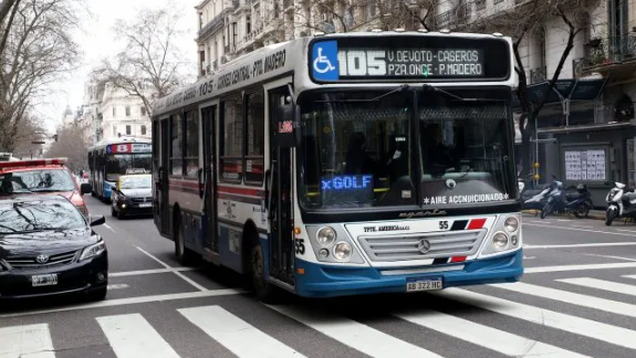 PARO DE COLECTIVOS: EL GOBIERNO DICTÓ LA CONCILIACIÓN OBLIGATORIA EN EL CONFLICTO CON LA UTA