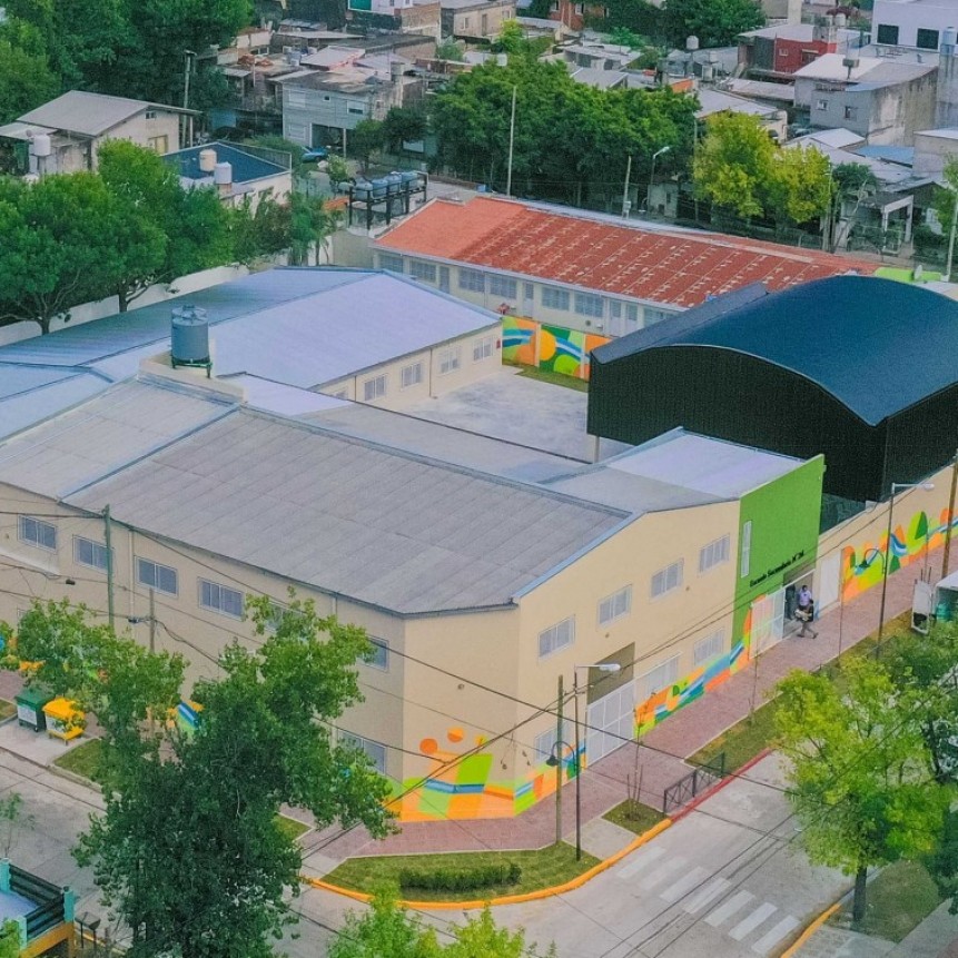JUAN ANDREOTTI INAUGURÓ LA RENOVACIÓN DE LA ESCUELA PRIMARIA N°15 Y SECUNDARIA N°26