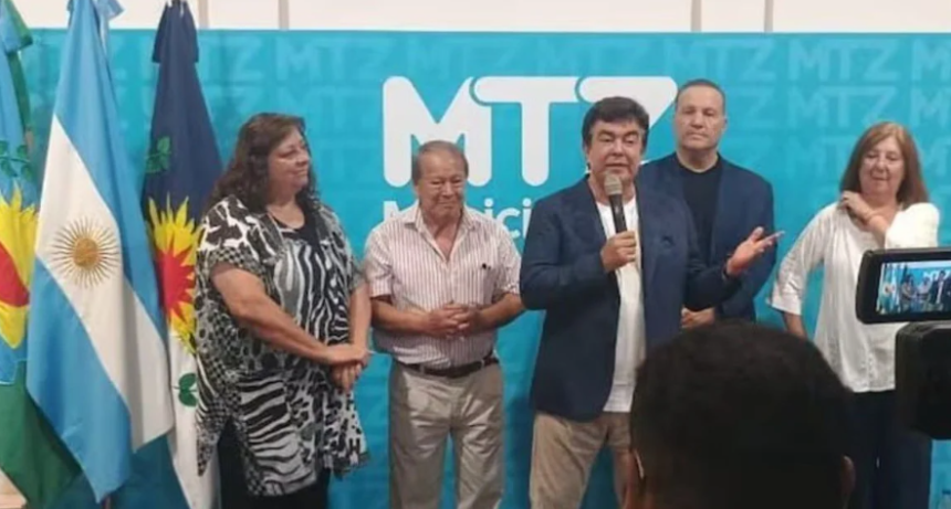 &ldquo;TOTY&rdquo; FLORES CAMBI&Oacute; DE &ldquo;CLUB&rdquo;: ABANDON&Oacute; A CARRI&Oacute; Y TRABAJA PARA ESPINOZA EN LA MATANZA