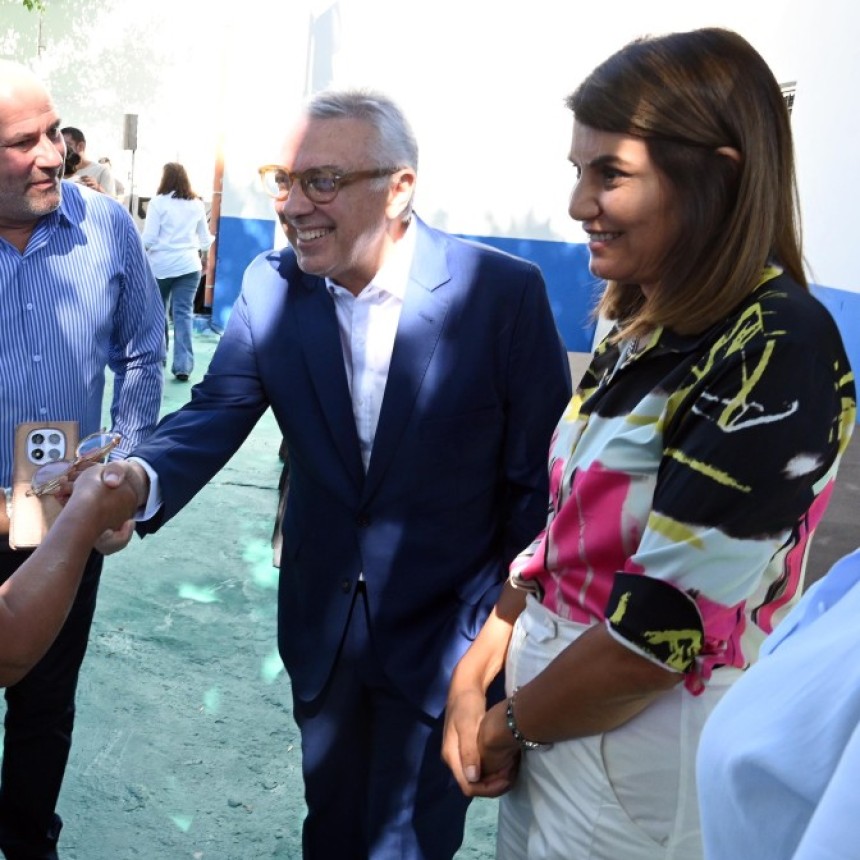 JUNTO A LA COMUNIDAD EDUCATIVA, JULIO ZAMORA INAUGUR&Oacute; EL NUEVO EDIFICIO DE LA ESCUELA SECUNDARIA N&deg;49 EN EL TALAR