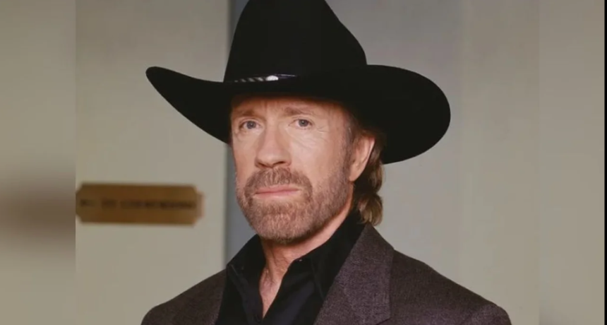 MURI&Oacute; CHUCK NORRIS A LOS 86 A&Ntilde;OS TRAS SER INTERNADO EN HAW&Aacute;I: &ldquo;NUESTROS CORAZONES EST&Aacute;N ROTOS"