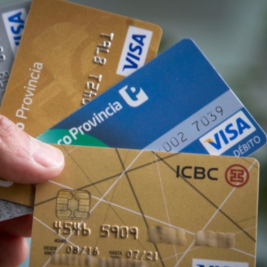 SE POSTERGA EL PLAZO PARA PAGAR LAS TARJETAS DE CREDITO