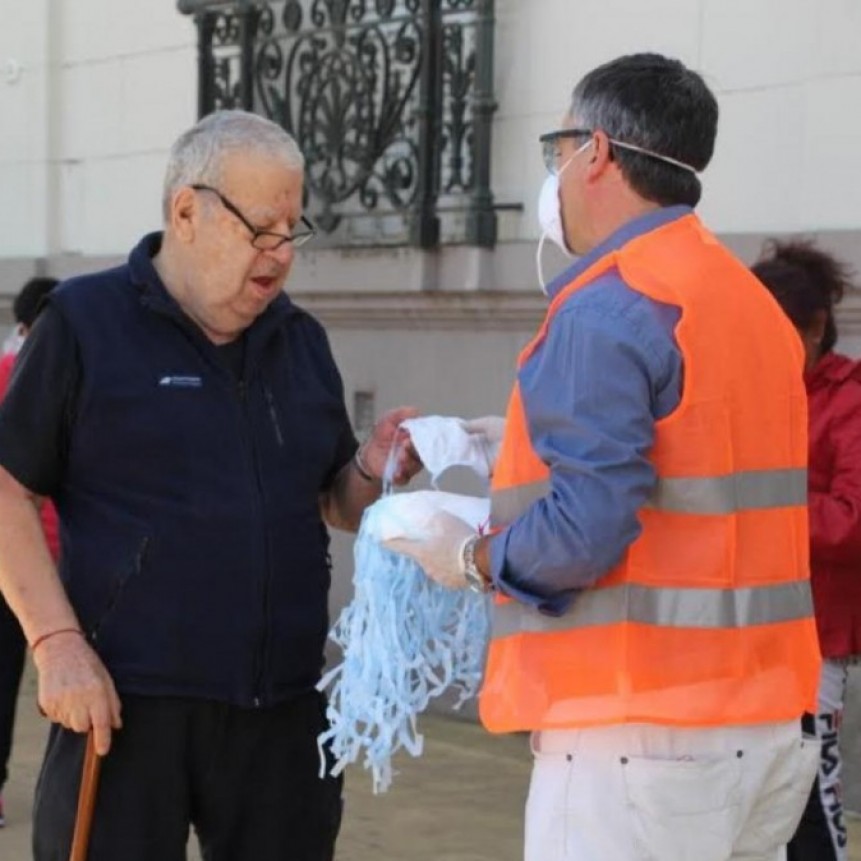 ZARATE COMENZÓ LA CAMPAÑA DE PROVISIÓN GRATUITA DE BARBIJOS