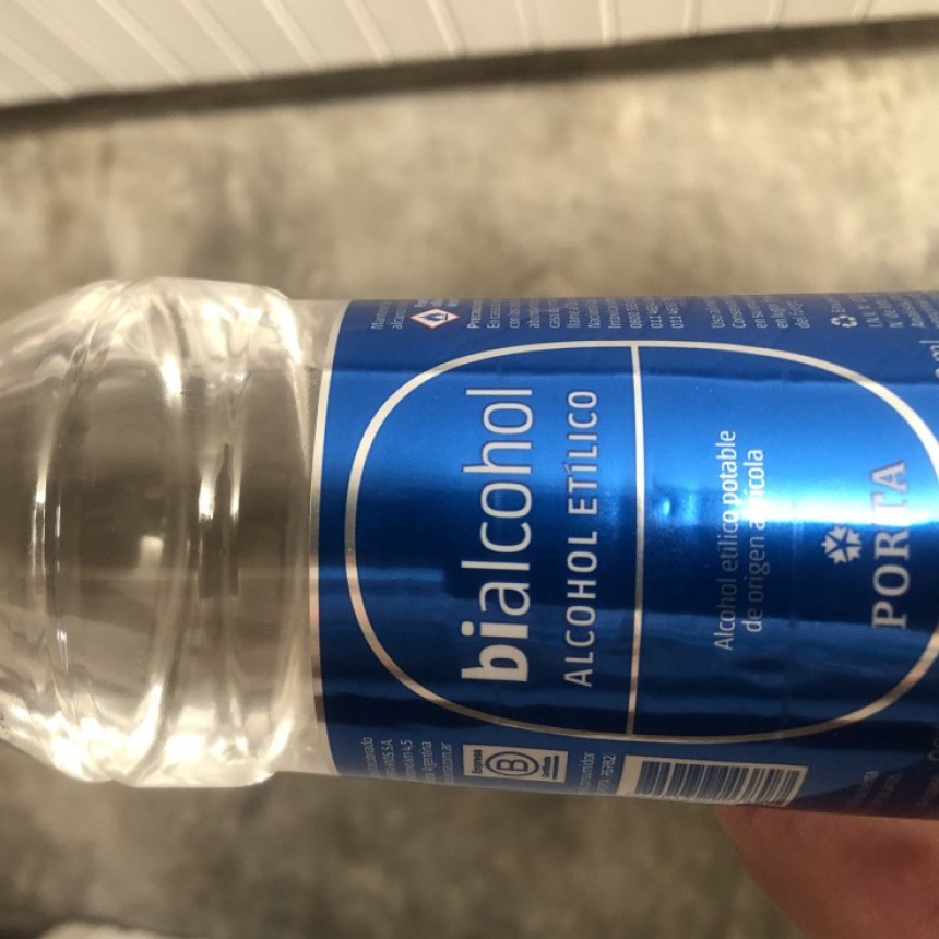 SIGUE SIN APARECER EL ALCOHOL EN GEL EN FARMACIAS Y SUPERMERCADOS