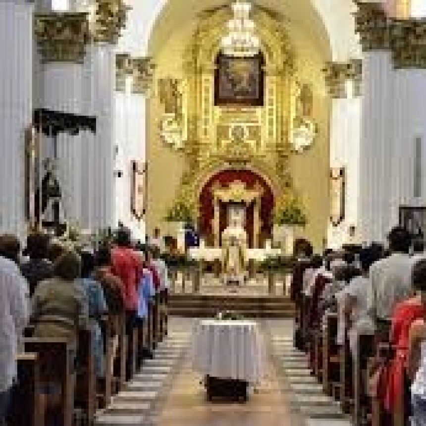 LAS IGLESIAS SEGUIRÁN SIN OFICIAR MISAS
