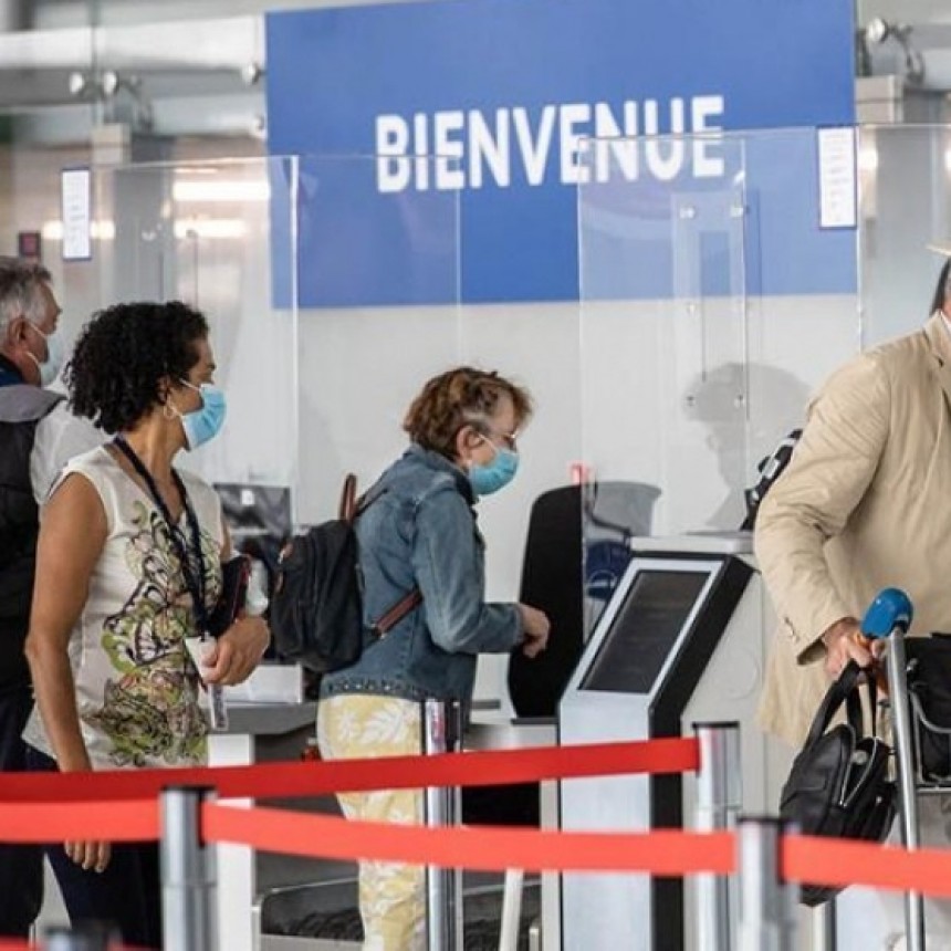 FRANCIA EXTIENDE MEDIDAS Y RESTRICCIONES A TODO EL TERRITORIO DURANTE CUATRO SEMANAS