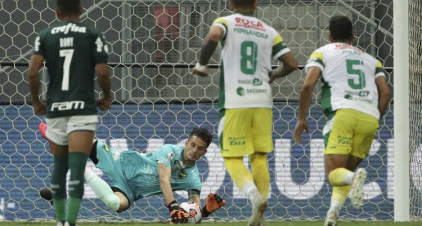 DEFENSA Y JUSTICIA SE IMPUSO POR PENALES SOBRE PALMEIRAS EN BRASIL Y SE QUEDÓ CON EL TÍTULO DE LA RECOPA SUDAMERICANA