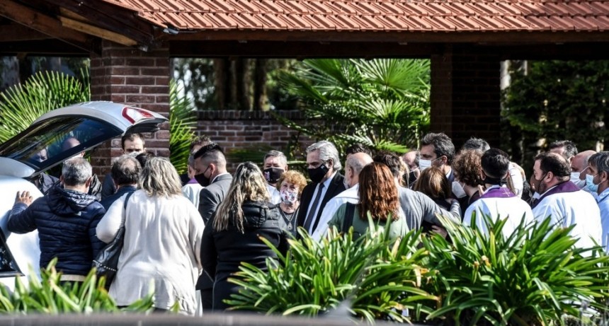 INHUMARON LOS RESTOS DEL MINISTRO MEONI EN EL CEMENTERIO DE JUNÍN, CON LA PARTICIPACIÓN DEL PRESIDENTE