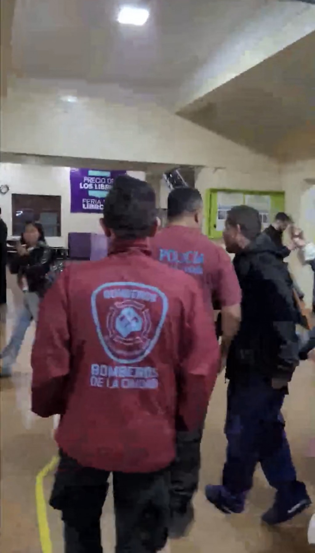 ¿LA FRANJA MORADA PIDE QUE ENTRE LA POLICIA EN LA FACULTAD DE DERECHO?