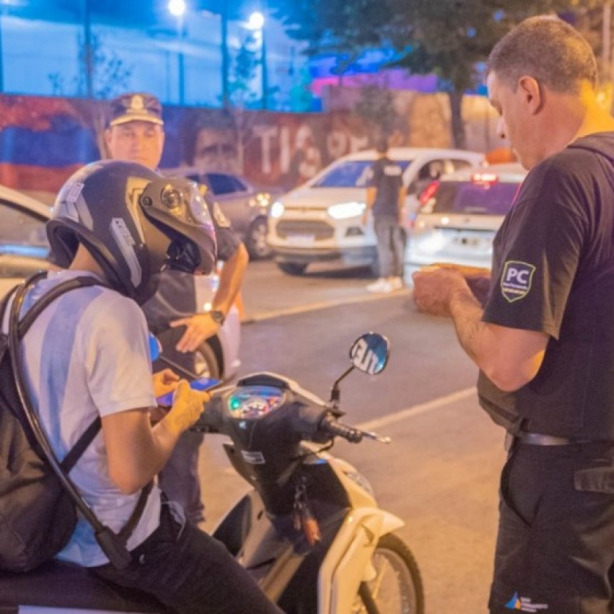 SAN FERNANDO REFUERZA LA SEGURIDAD CON OPERATIVOS EN PRINCIPALES PUNTOS DE LA CIUDAD