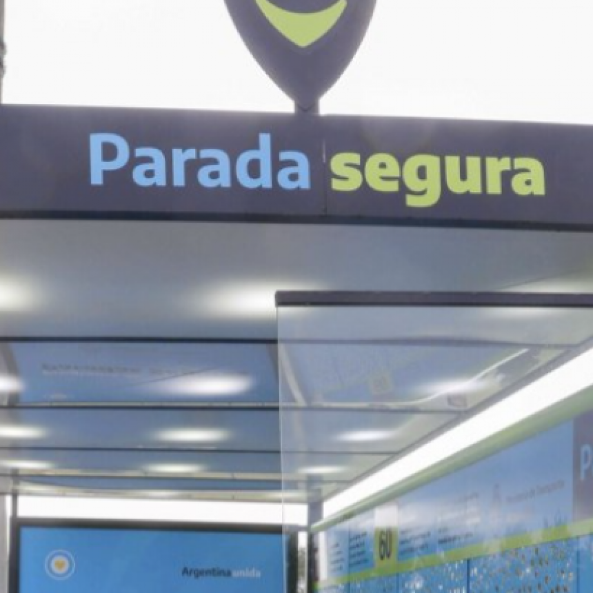 SE AGRAVA LA CRISIS EN UNA EMPRESA DE COLECTIVOS: 23 DE SUS LÍNEAS INICIAN UN PARO TOTAL