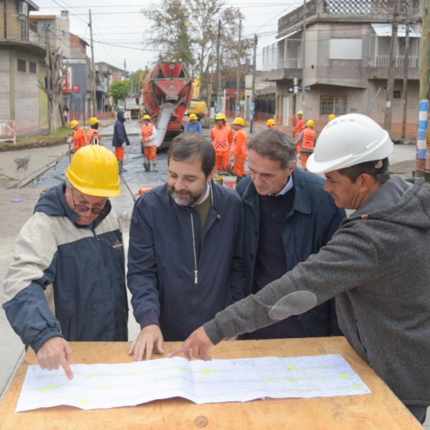 FERNANDO MOREIRA Y GABRIEL KATOPODIS RECORRIERON LAS OBRAS DE RENOVACIÓN DE LA AV. 9 DE JULIO