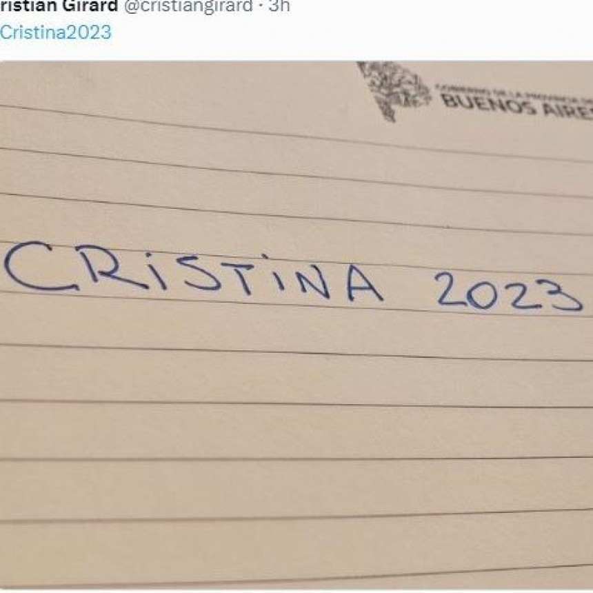 LA PREVIA DEL ACTO EN LA PLATA: FUNCIONARIOS Y MILITANCIA ESCRIBEN CRISTINA CON LAPICERA