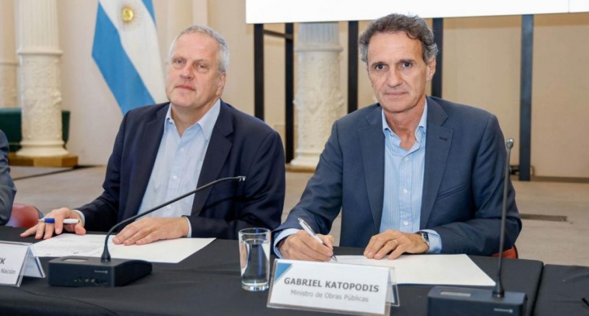 KATOPODIS Y PERCZYK FIRMARON CONVENIOS PARA OBRAS EN 10 UNIVERSIDADES DEL PAÍS