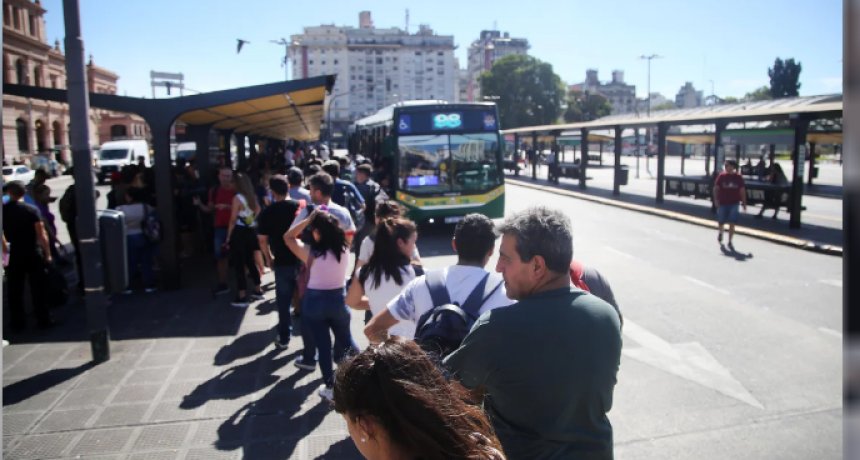 EL GOBIERNO CONVOCÓ A LA UTA Y A LAS CÁMARAS EMPRESARIAS PARA TRATAR DE LEVANTAR EL PARO DE COLECTIVOS