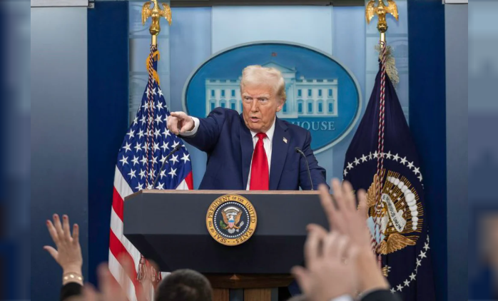A HORAS DE LA LLEGADA DE MILEI, TRUMP APLICA UN ARANCEL DEL 10% A LOS PRODUCTOS ARGENTINOS