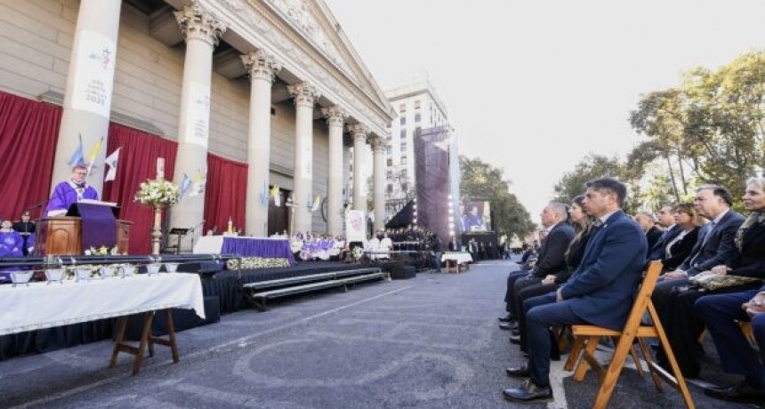 KICILLOF EN LA MISA POR EL PAPA: “NOS DEJA LA TAREA DE LLEVAR ADELANTE LA JUSTICIA SOCIAL”